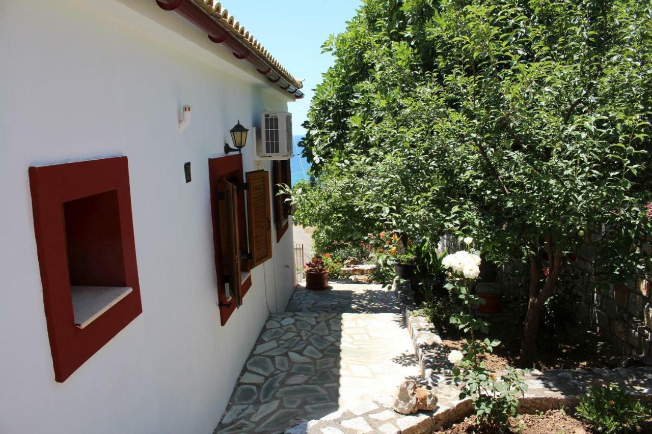 Amanda Villa Selinitsa Exterior photo